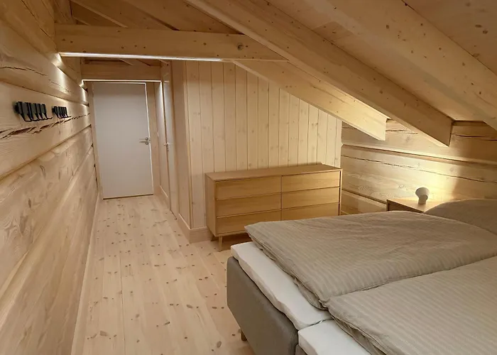 Casa vacanze Sommarbukt Nordlys - Luxury Fjord Lodge Near Tromso *