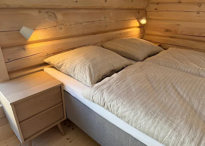 Casa vacanze Sommarbukt Nordlys - Luxury Fjord Lodge Near Tromso Tromsø